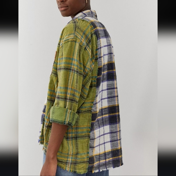 BDG Checked Flannel Shirt with Brown/Green Accents Sz XS Oversized ChestPockets - Picture 2 of 15